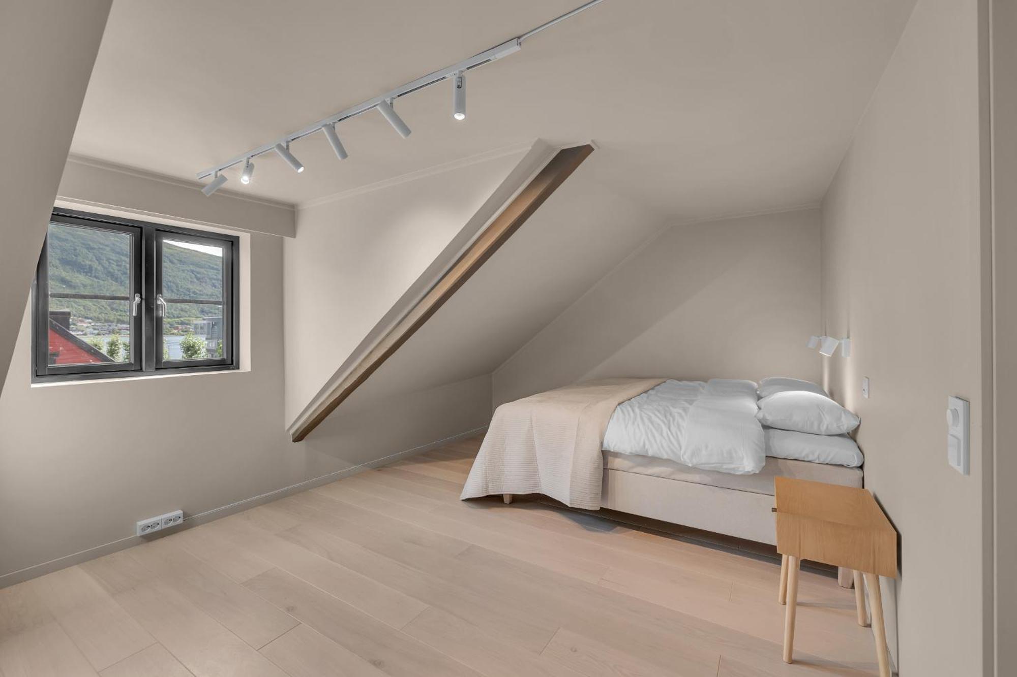 The Loft - Central Top Floor Apartment With 4 Bedrooms Tromsø Exterior foto
