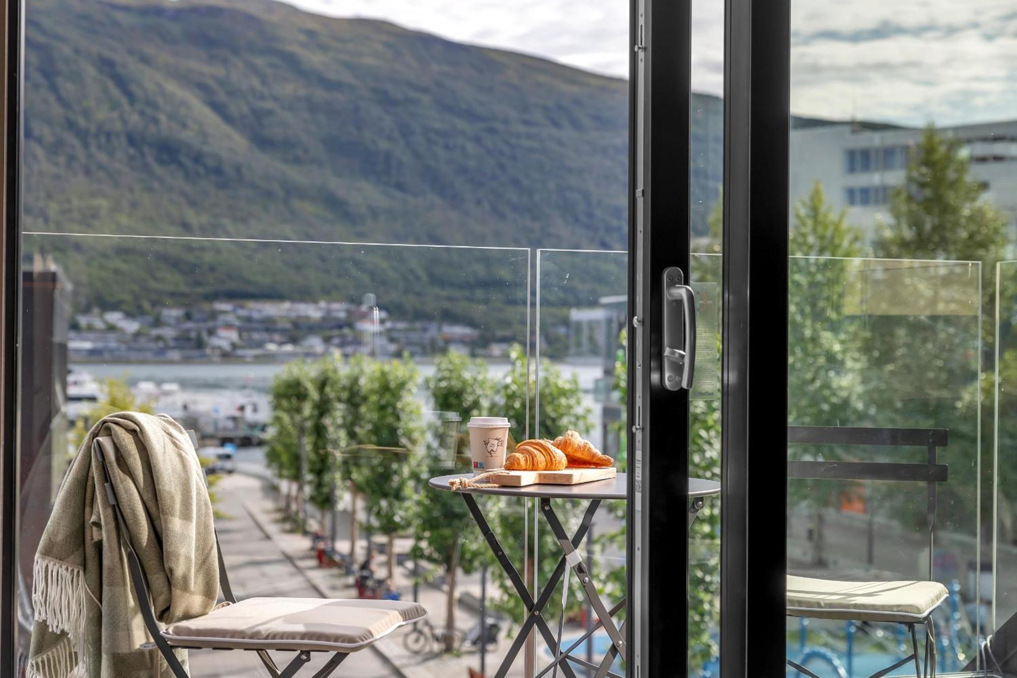 The Loft - Central Top Floor Apartment With 4 Bedrooms Tromsø Exterior foto